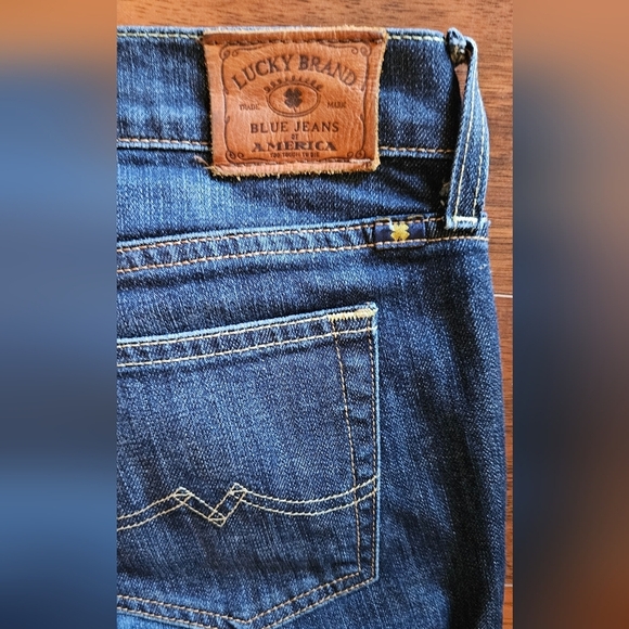 Lucky Brand Mid Rise Sweet Flare Jeans - Picture 9 of 9